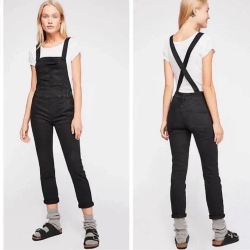Free People Women’s Black Denim Overalls Size 29 One‎ Piece Pull On Pockets Chic